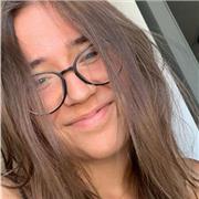 studentessa universitaria offre ripetizioni e aiuto studio di letteratura italiana